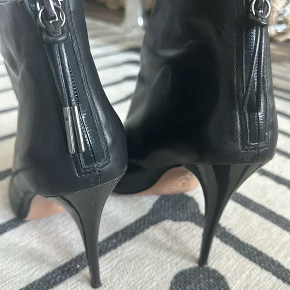 L.A.M.B high heel open toe bootie. - Picture 4 of 8